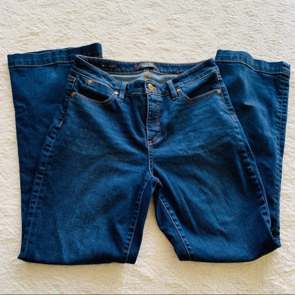 🌈 Talbots size 8 petite jeans Flare darker wash